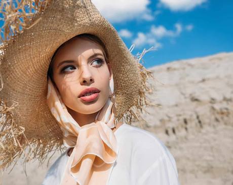Comment porter un foulard hermes femme
