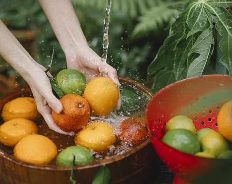 Cosmétique : efficace, vert, bio et peu cher, le mix idéal pour les marques