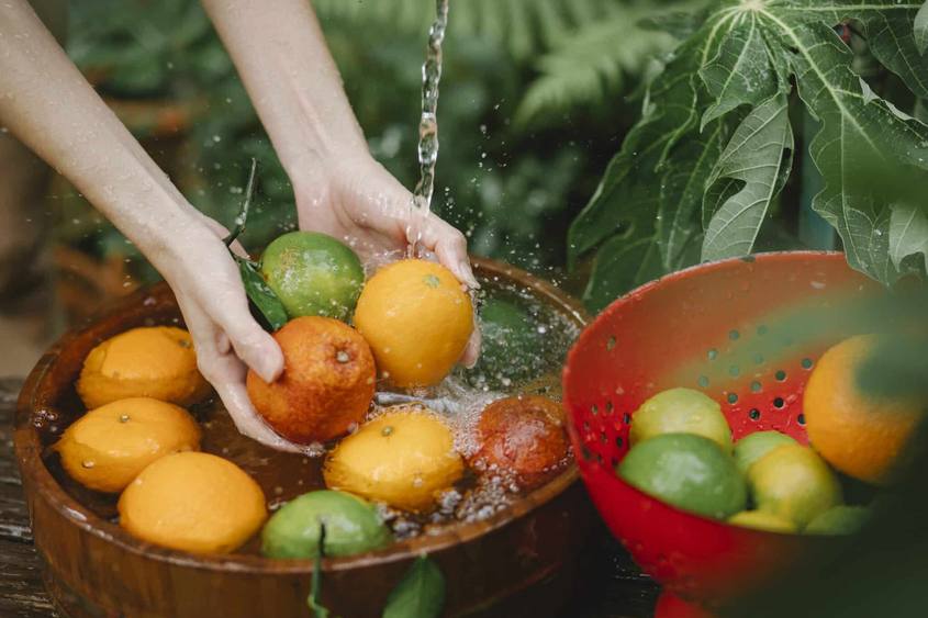 Cosmétique : efficace, vert, bio et peu cher, le mix idéal pour les marques
